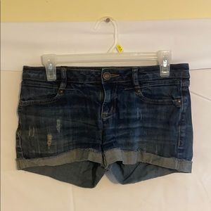 Lightly Worn LC Lauren Conrad Size 2 Shorts!